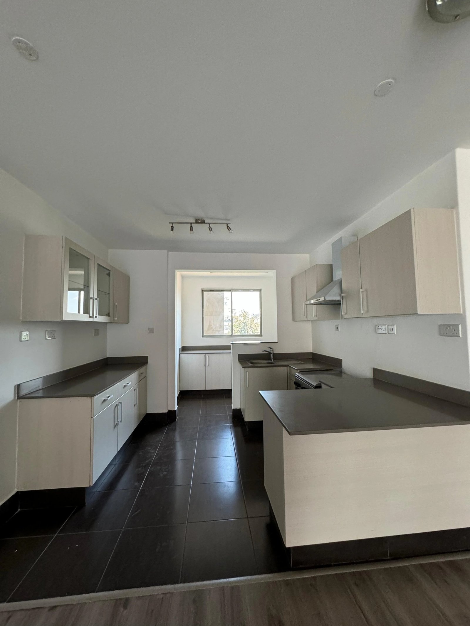 Imgi 139 whatsapp image 2025 04 09 at 4.56.27 pm2 1