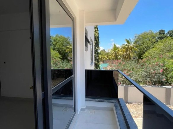 Imgi 204 whatsapp image 2025 10 16 at 9.40.51 am1