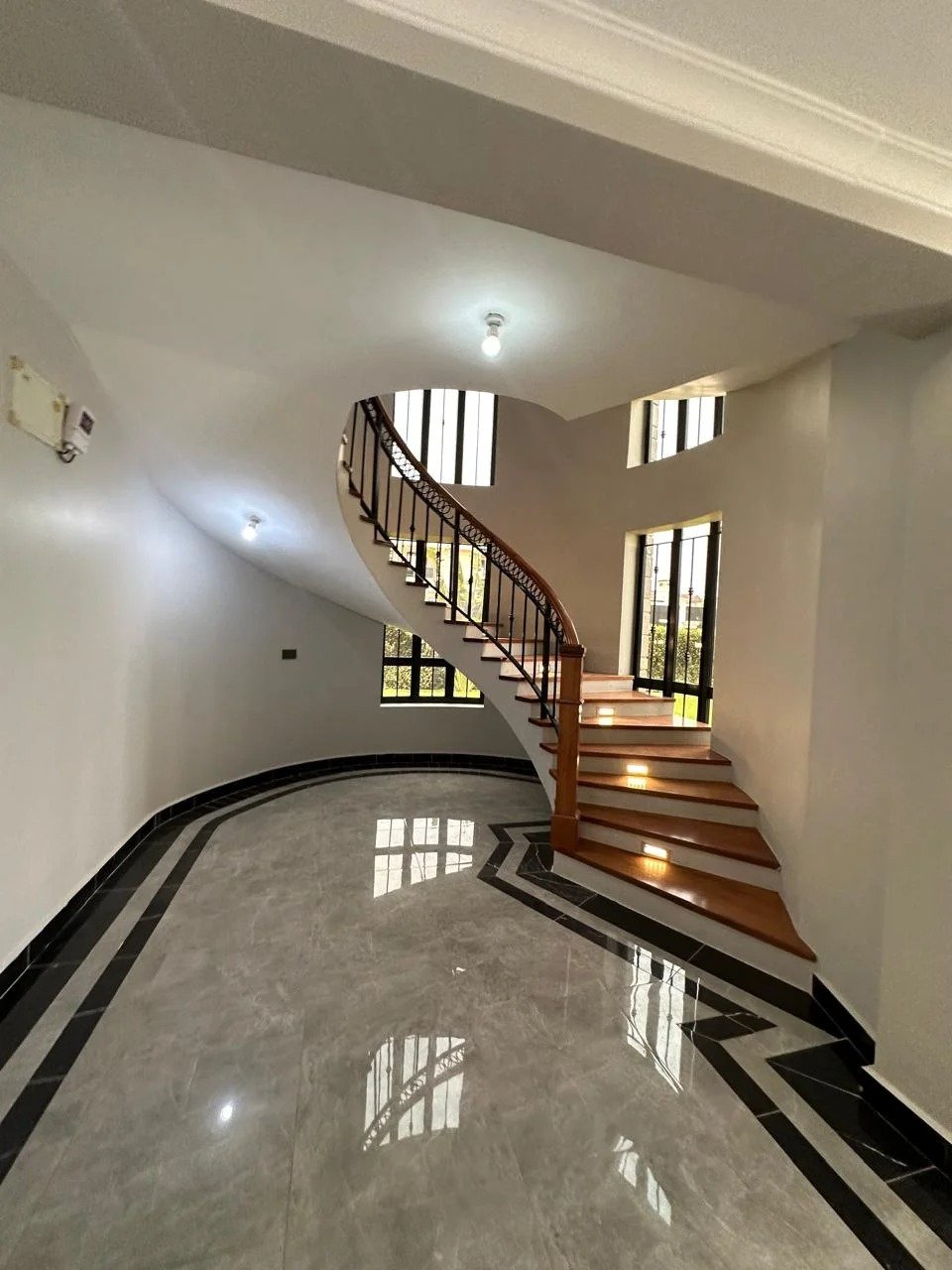 Imgi 309 whatsapp image 2025 10 03 at 7.12.03 pm7