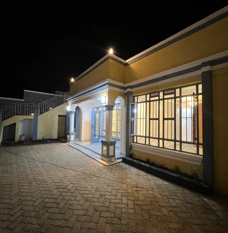 Imgi 171 whatsapp image 2023 05 28 at 15.57.01 1 768x785