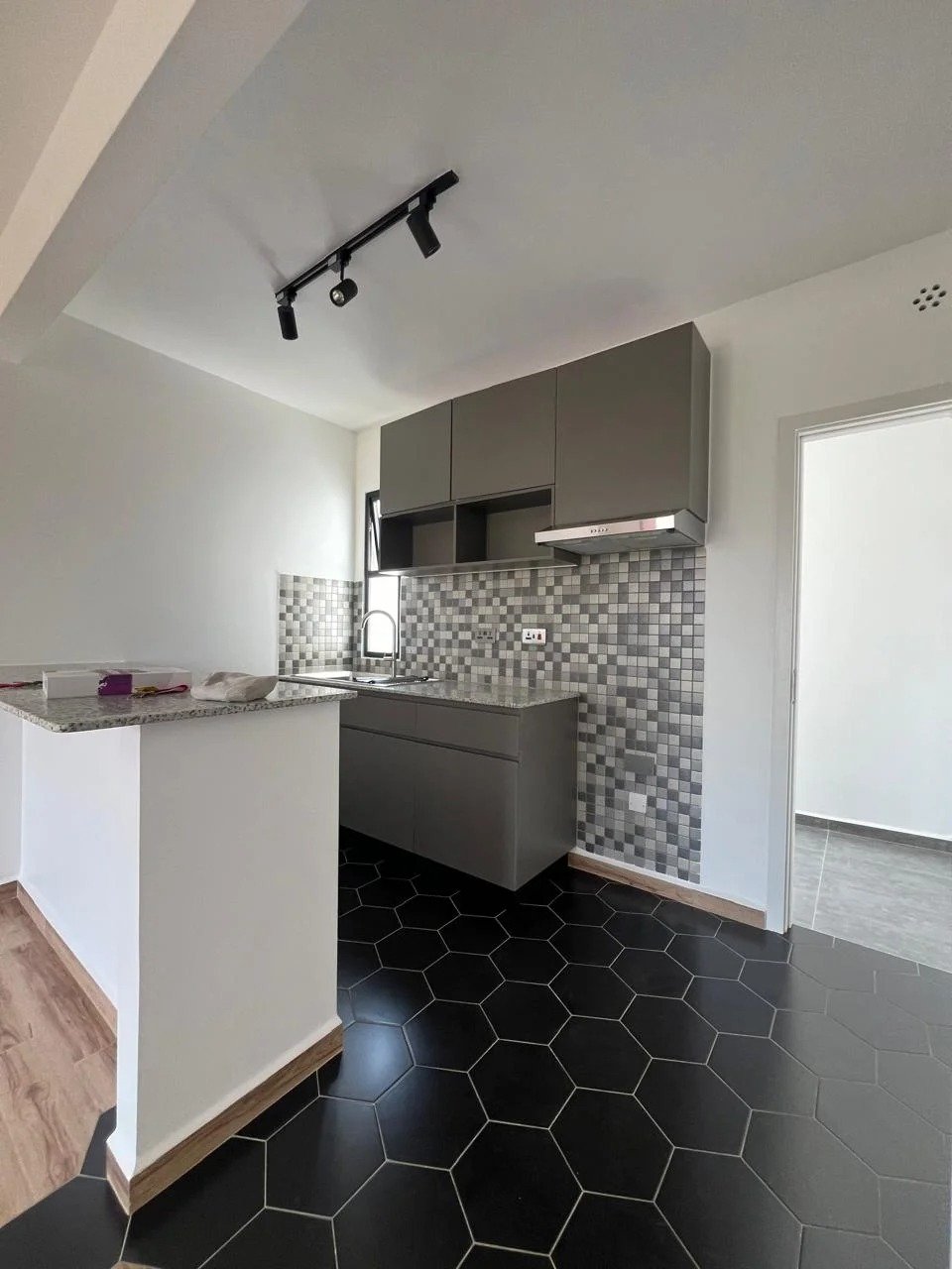 imgi_201_WhatsApp-Image-2024-07-04-at-12.23.59 Imgi 201 whatsapp image 2024 07 04 at 12.23.59