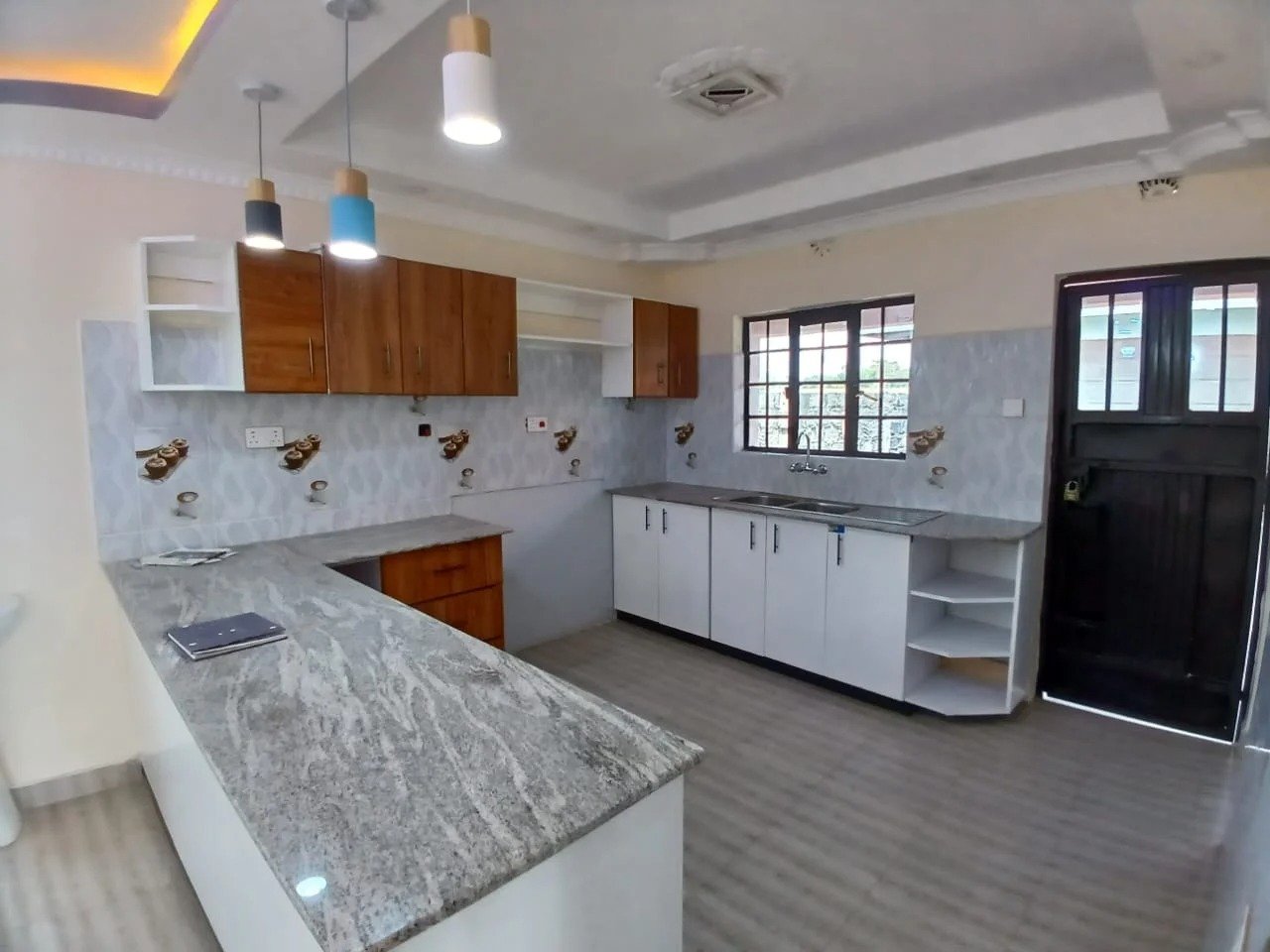 Imgi 259 whatsapp image 2024 03 06 at 14.04.28