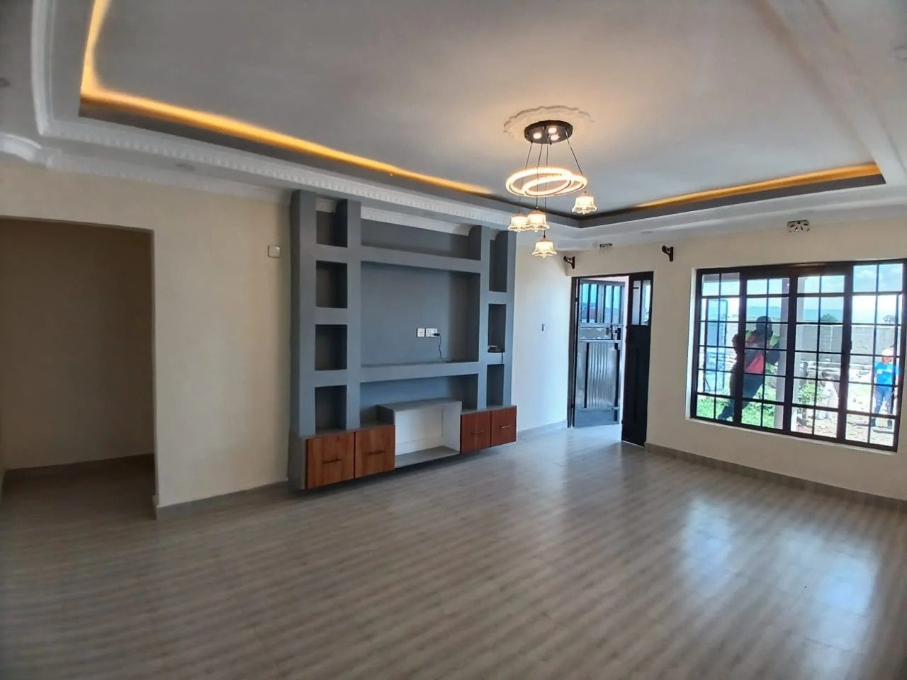 Imgi 263 whatsapp image 2024 03 06 at 14.04.30 1