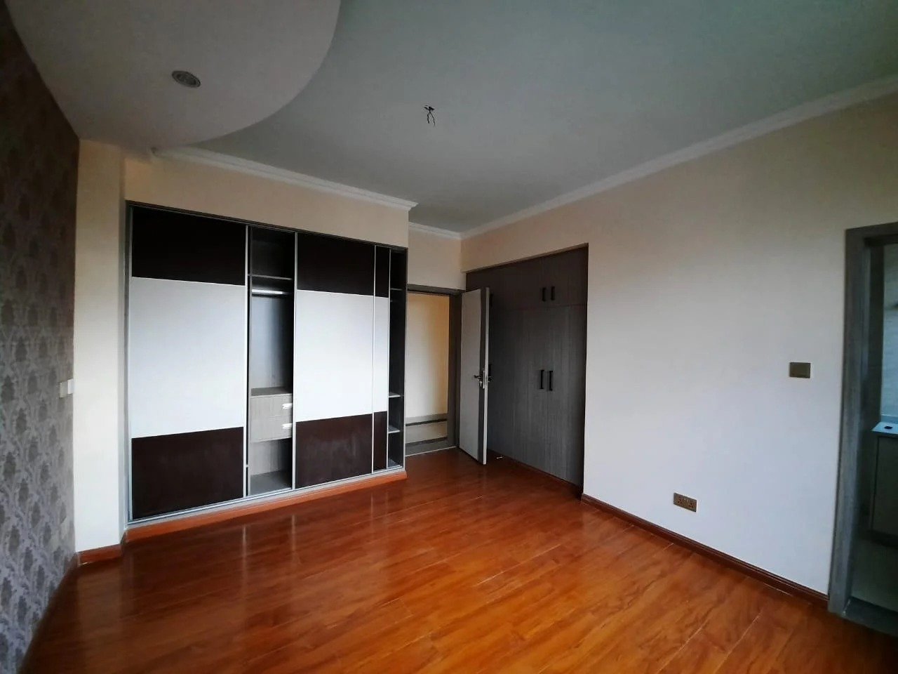 Imgi 92 whatsapp image 2023 11 15 at 11.24.32 2