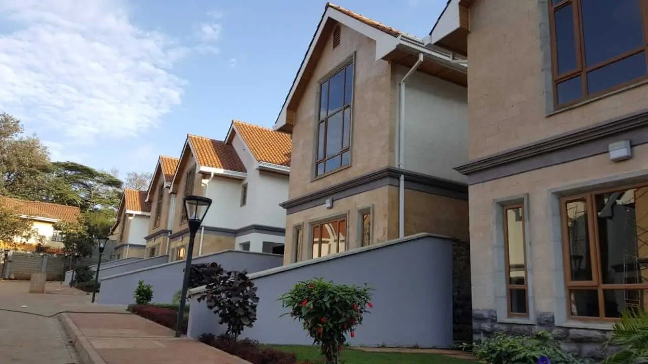 Imgi 9 LAVINGTON LIFESTYLE SIGNATURE